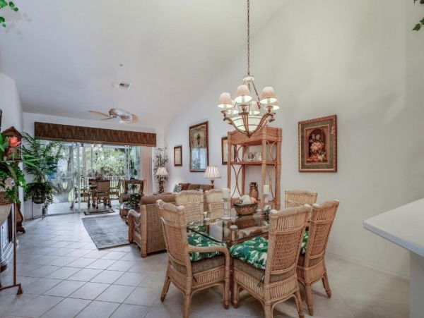 Naples Vacation Condo Two Bedroom