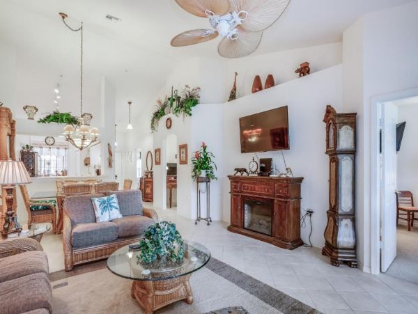 Naples Vacation Condo Two Bedroom