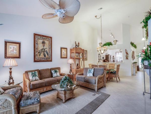 Naples Vacation Condo Two Bedroom