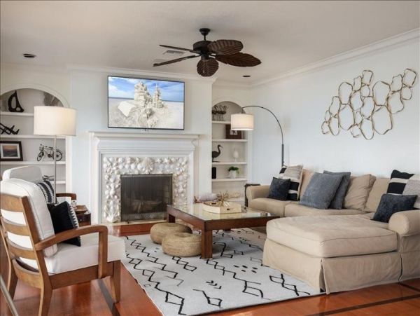 Six Bedroom Vacation Home on the Beach with Pool, Spa & Great Sunset Views