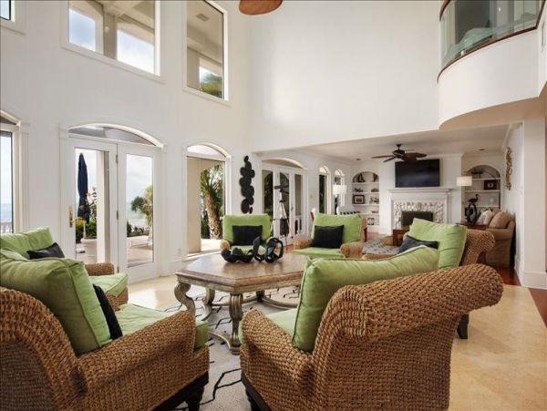 Six Bedroom Vacation Home on the Beach with Pool, Spa & Great Sunset Views