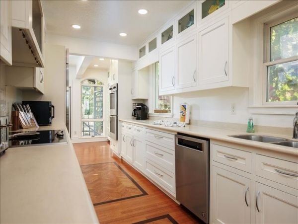 Six Bedroom Vacation Home on the Beach with Pool, Spa & Great Sunset Views