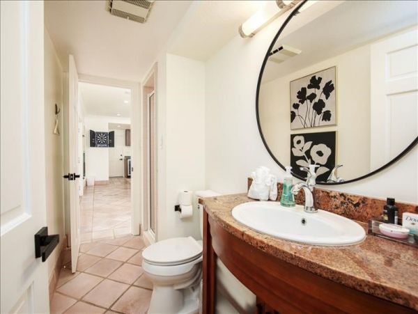 Six Bedroom Vacation Home on the Beach with Pool, Spa & Great Sunset Views