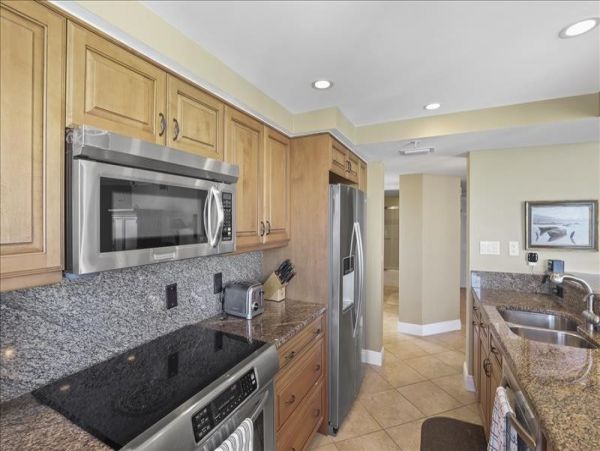 Naples Steps to Beach Vacation Condo Three Bedrooms