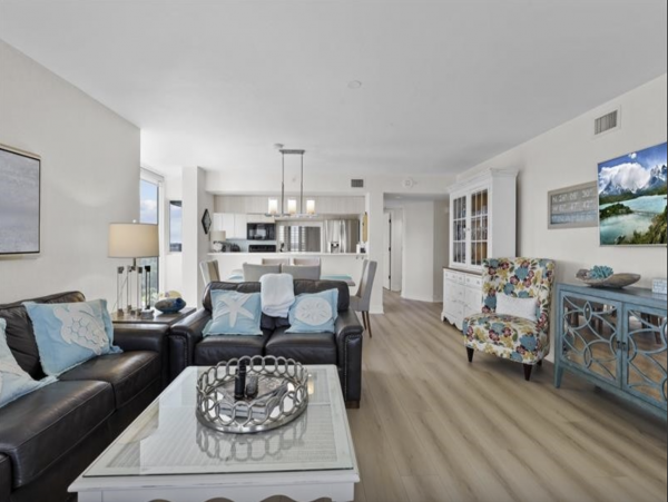 3 Bedroom Naples Vacation Condo with Gulf Views & Close to Beach