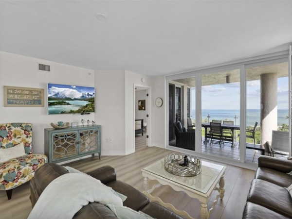 3 Bedroom Naples Vacation Condo with Gulf Views & Close to Beach