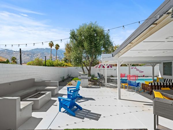 Palm Springs Home 1045114