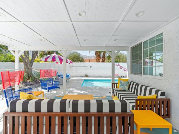 Palm Springs Home 1045114