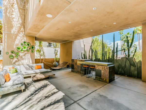Palm Springs Home 1045116