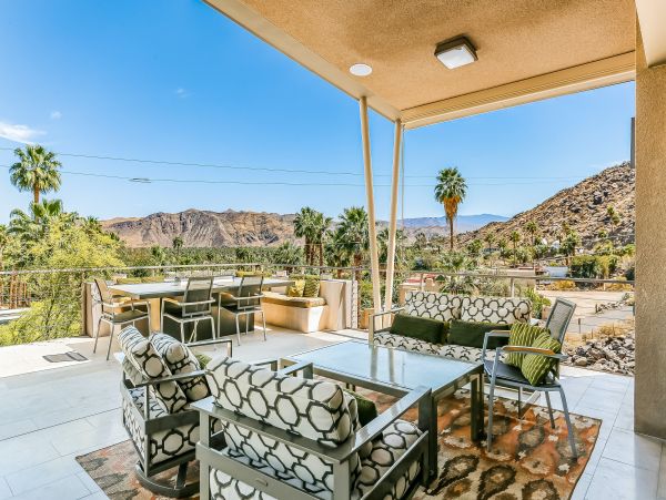 Palm Springs Home 1045116
