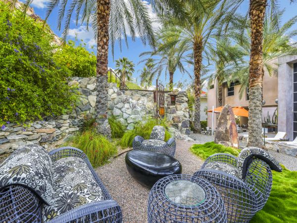 Palm Springs Home 1045116