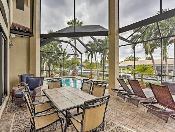 Cape Coral Vacation Home Four Bedroom