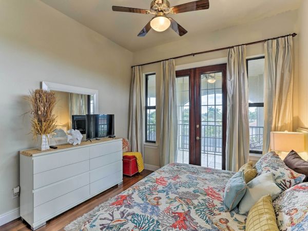 Cape Coral Vacation Home Four Bedroom