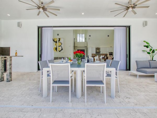 Riverfront Four Bedroom Vacation Home in Cape Coral