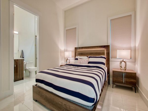 Riverfront Four Bedroom Vacation Home in Cape Coral