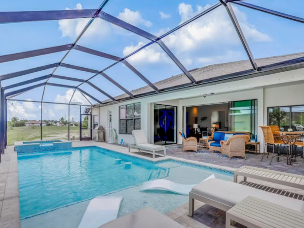 Cape Coral Lovely 3 Bedroom Vacation Home