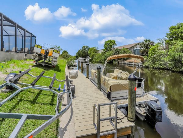 Cape Coral Lovely 3 Bedroom Vacation Home