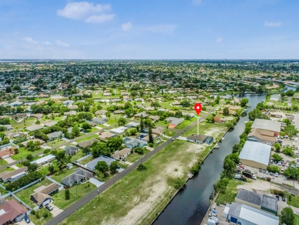 Cape Coral Lovely 3 Bedroom Vacation Home