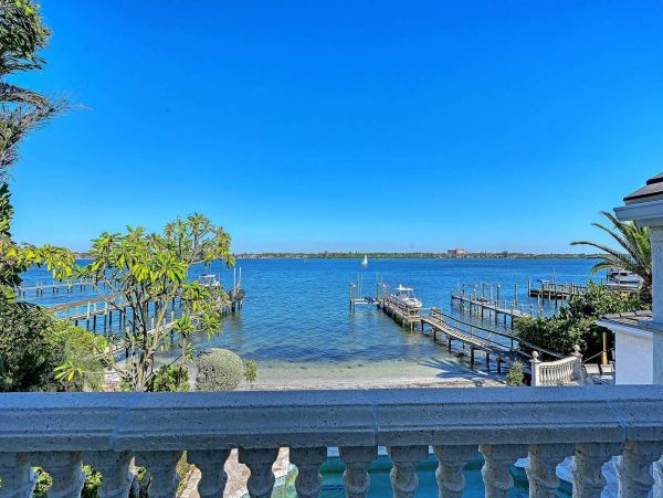 Siesta Key Vacation Rental - Sarasota Bayfront Home with Pool & Hot Tub