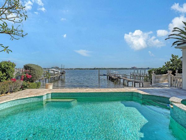 Siesta Key Vacation Rental - Sarasota Bayfront Home with Pool & Hot Tub