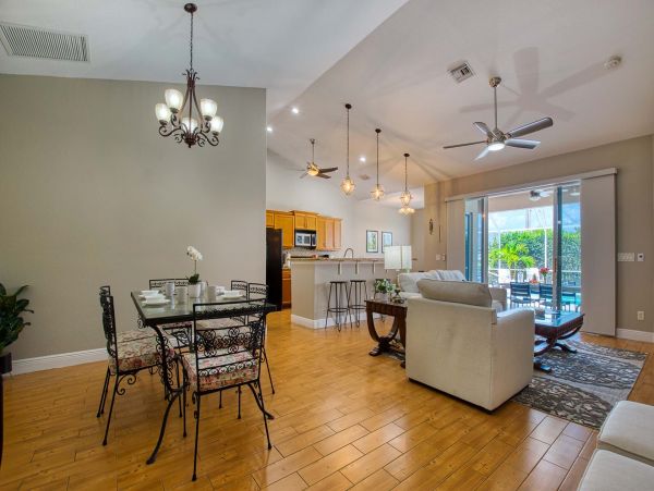 Two Duplex Homes with 5 Bedrooms & Pool