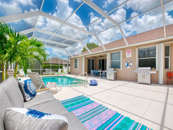 Two Duplex Homes with 5 Bedrooms & Pool