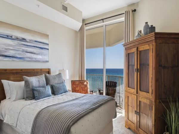 Santa Rosa Beach Vacation Condo Three Bedroom on Beach