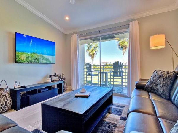 Golf View 2 Bedroom Vacation Rental Sleeps 6