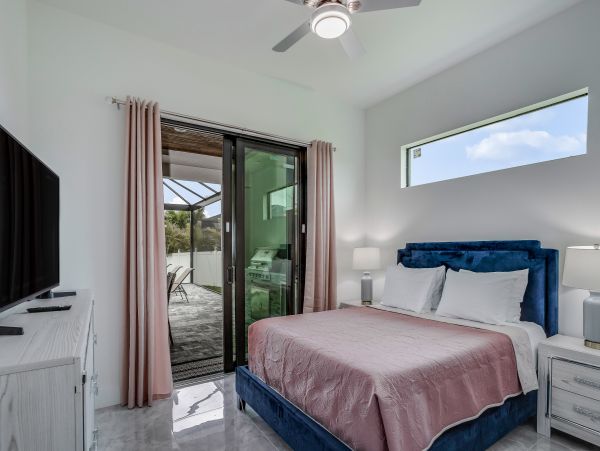 Lovely Pool Home Villa Sleeps 9 Guests