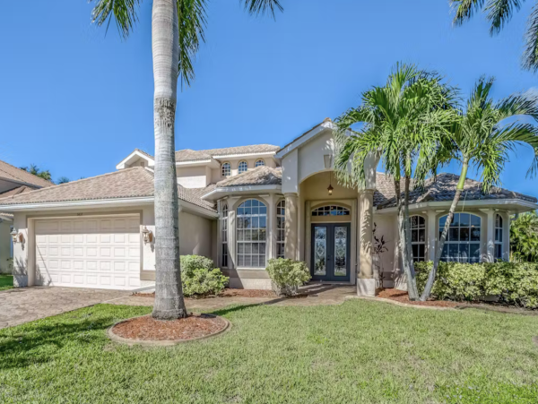 Cape Coral Vacation Pool Home 4 Bedrooms Sleeps 9 Guests