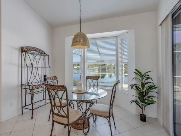 Cape Coral Vacation Pool Home 4 Bedrooms Sleeps 9 Guests