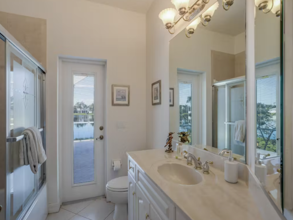 Cape Coral Vacation Pool Home 4 Bedrooms Sleeps 9 Guests