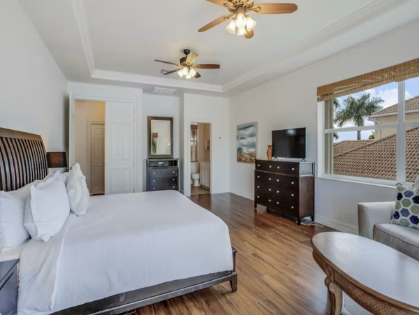 Cape Coral Vacation Pool Home 4 Bedrooms Sleeps 9 Guests