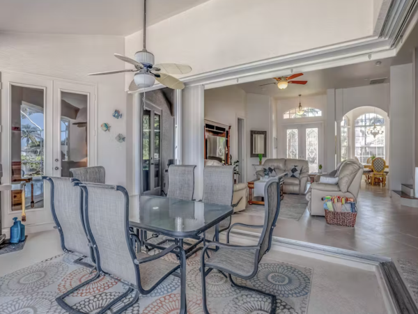 Cape Coral Vacation Pool Home 4 Bedrooms Sleeps 9 Guests