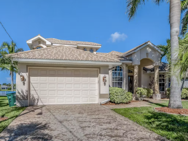Cape Coral Vacation Pool Home 4 Bedrooms Sleeps 9 Guests
