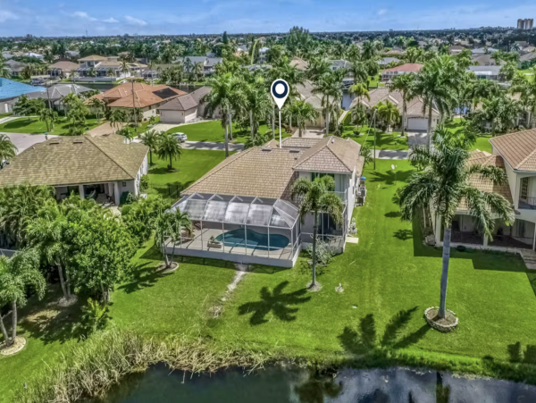 Cape Coral Vacation Pool Home 4 Bedrooms Sleeps 9 Guests