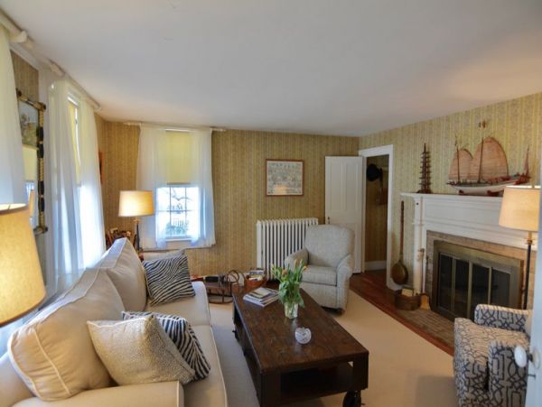 Nantucket Home 1045239
