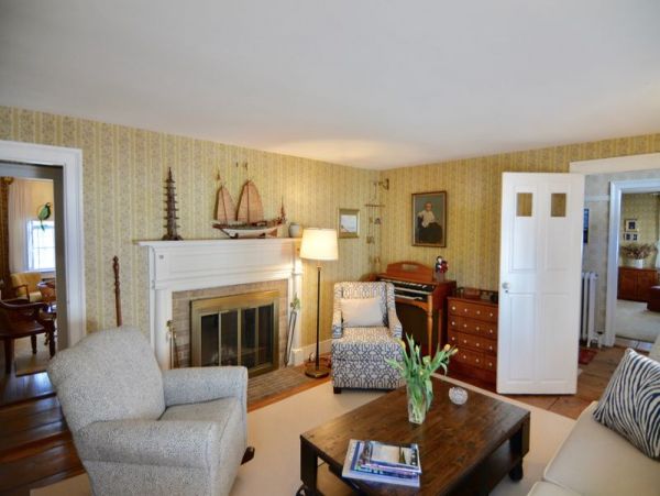 Nantucket Home 1045239