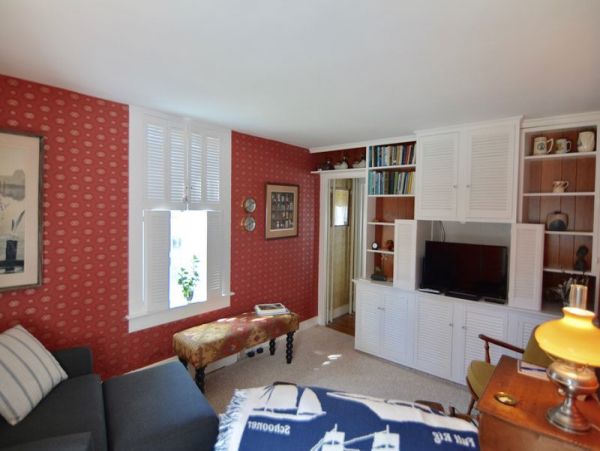 Nantucket Home 1045239