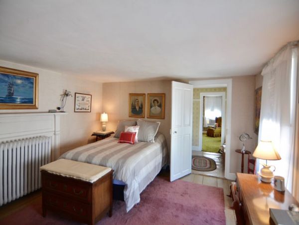 Nantucket Home 1045239