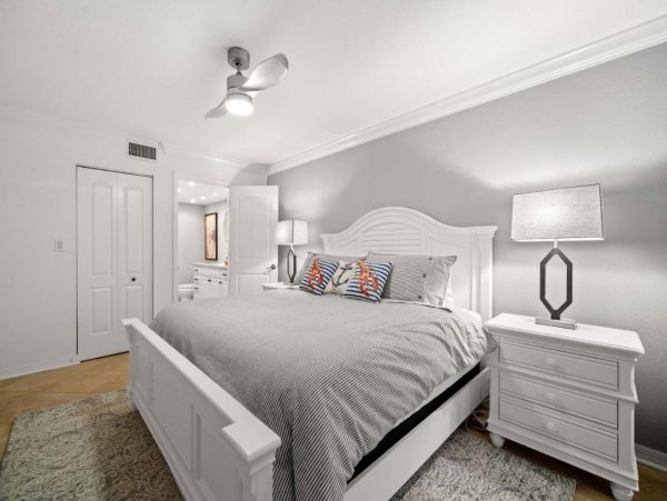 First Floor 2 Bedroom Condo in St. Petersburg