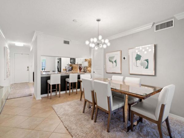 First Floor 2 Bedroom Condo in St. Petersburg