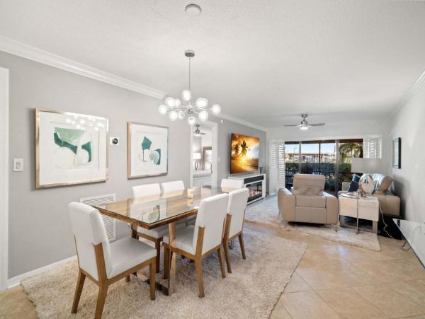 First Floor 2 Bedroom Condo in St. Petersburg