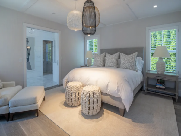 Nantucket Luxury Main House & Guest Cottage