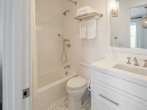 Nantucket Luxury Main House & Guest Cottage