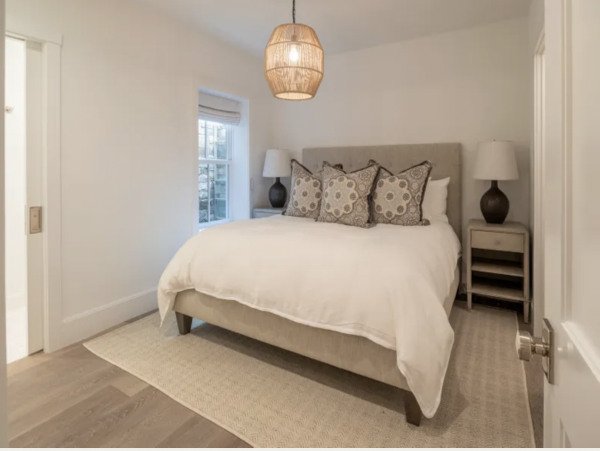 Nantucket Luxury Main House & Guest Cottage