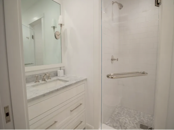 Nantucket Luxury Main House & Guest Cottage