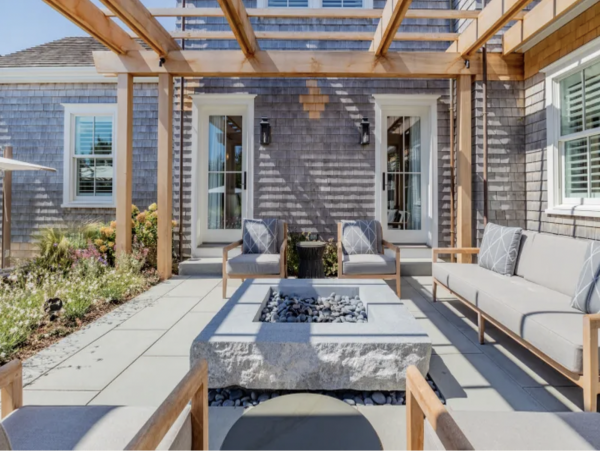Nantucket Luxury Main House & Guest Cottage
