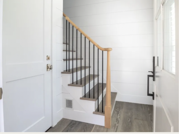 Nantucket Luxury Main House & Guest Cottage