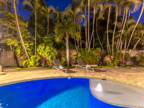 Luxury Vacation Pool Home in Fort Lauderdale Sleeps 8 Guests